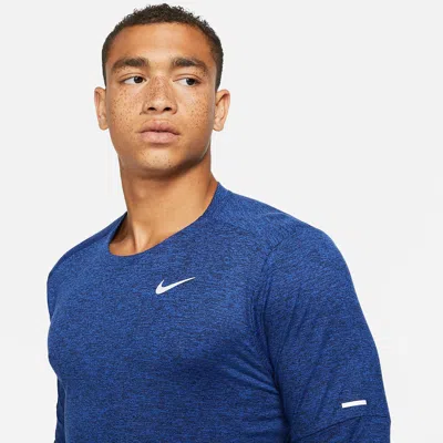 Nike Element Dri-fit T-shirt In Blue