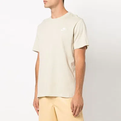 Nike Sportswear Club Tee 'beige' In White