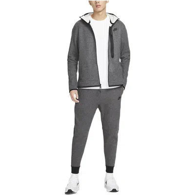 Nike Tech Fleece Joggers In Gray