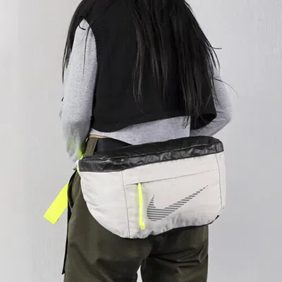 Nike Nsw Winterized Waist Bag 'desert Sand''