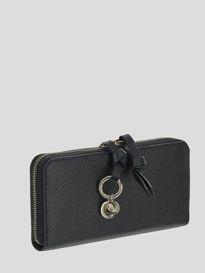 Chloé Alphabet Black Zipped Wallet In Black