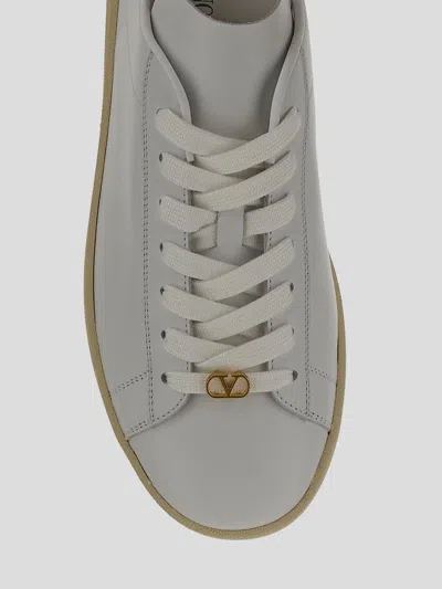 Valentino White Leather Vlogo Signature Sneakers In Gray