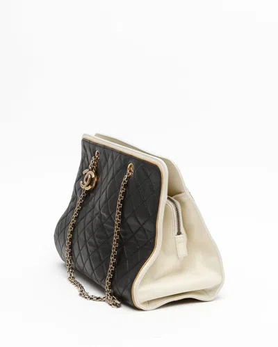 Pre-owned Chanel Cc Charm Chain Tote Bag