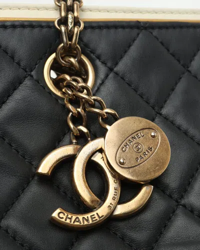 Pre-owned Chanel Cc Charm Chain Tote Bag