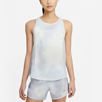 Nike (wmns)  As W Nk Icn Clsh Cty Sleek Tnk In Metallic