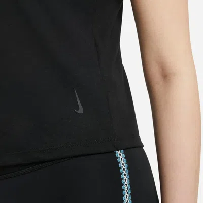 Nike One Fitted Dri-fit Cropped Tank Top In Black