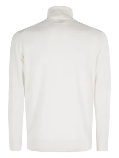 Eleventy Tipping Turtleneck Sweater In White