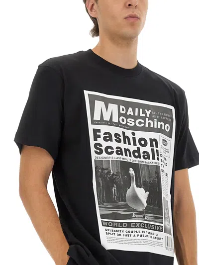 Moschino T-shirt Whit Maxi Print