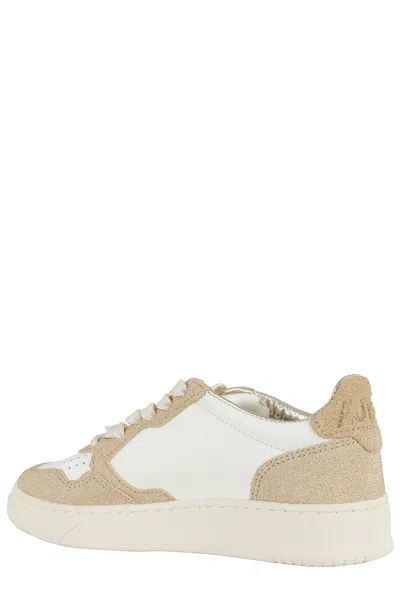 Autry 'medalis Low' Sneakers In White Leather With Sand Suede Inserts