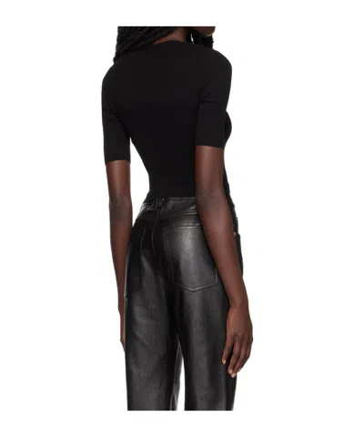 Juunj Ribbed Round-neck Sweater In Black