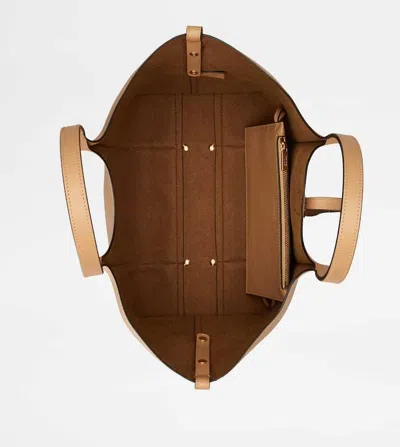 Tod's T Timeless Shopping Bag In Leather Small