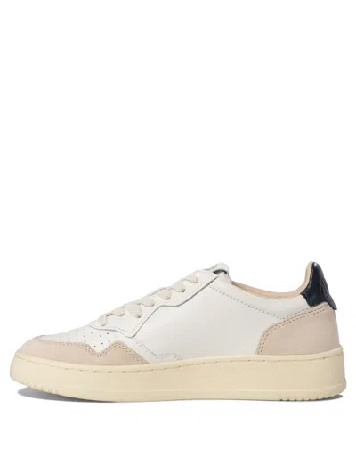 Autry Sneakers Medalist Low In Leather And Suede White And Blue Color In Multi