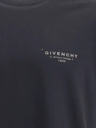 Givenchy Logo T-shirt In Black