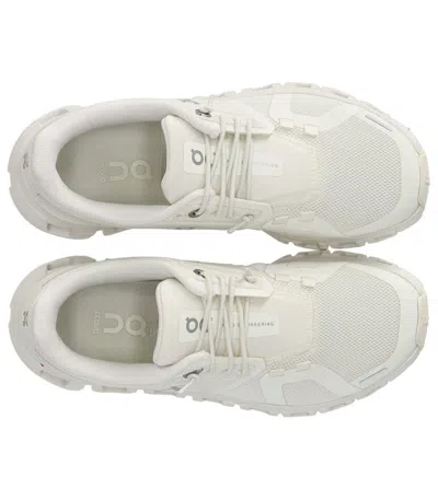 On Running Cloud 6 White Sneaker