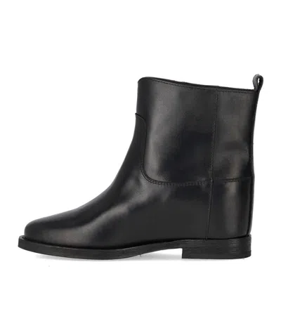 Via Roma 15 Santa Monica Black Ankle Boot With Buttons In Black