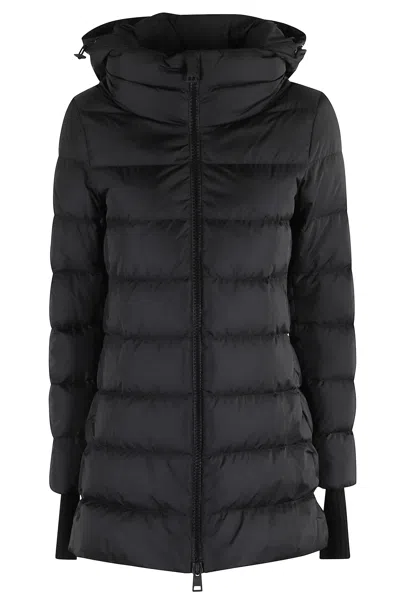 Herno Women A-shape Chamonix Down Jacket In Black