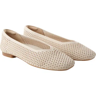 Vivaia Square-toe V-cut Flats