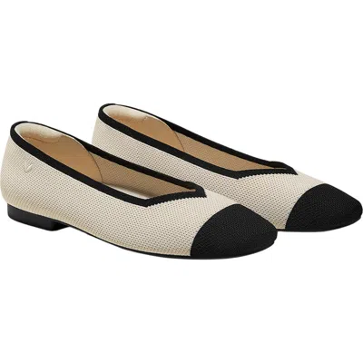 Vivaia Square-toe V-cut Flats