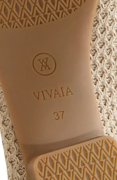 Vivaia Square-toe V-cut Flats