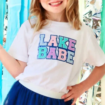 Sweet Wink Lake Babe Patch Short Sleeve T-shirt In White