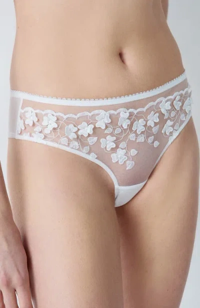 Etam Amour Hipster Briefs In White