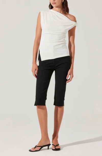 Astr The Label Aphra One-shoulder Top In White