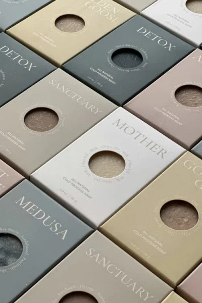 Pillowpia Cold Process Detoxifying Bar Soap