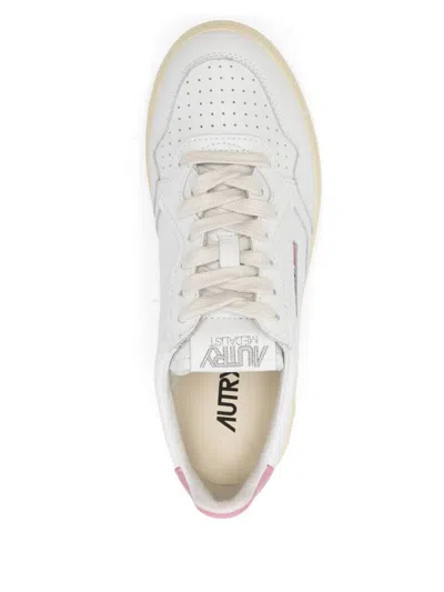 Autry Medalist Low Sneakers In White And Polignac Leather Shoes In White