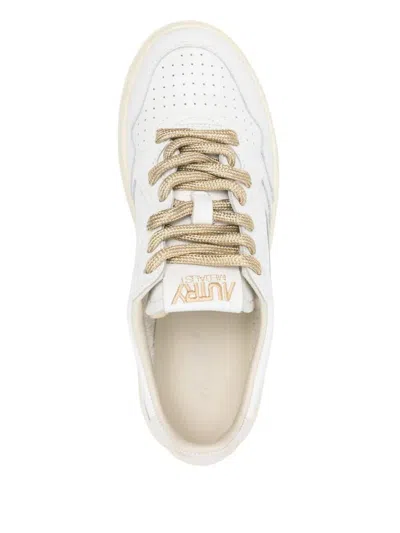 Autry Medalist Low Sneakers In White Leather And Suede Heel Tab Shoes