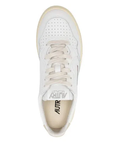 Autry 'medalist' Sneakers In Leather In White
