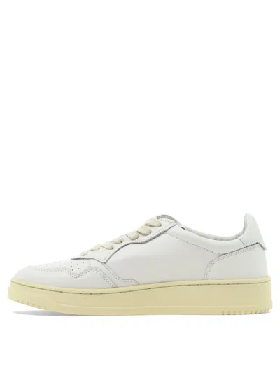Autry Medalist Low-top Sneakers In Multi