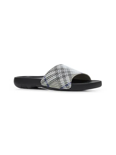Burberry Men Beige Dive Check Slides