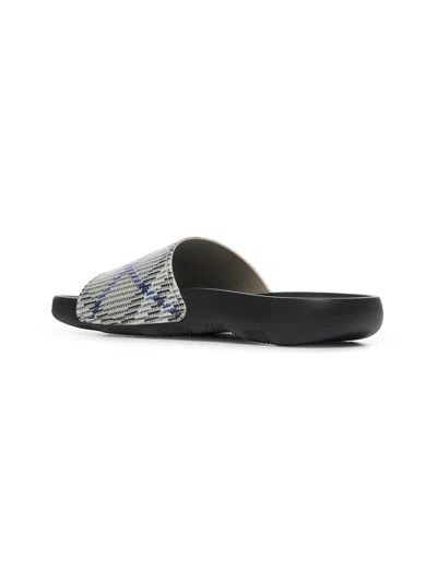 Burberry Men Beige Dive Check Slides