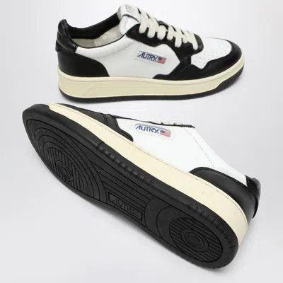 Autry Medalist Black/white Leather Trainer