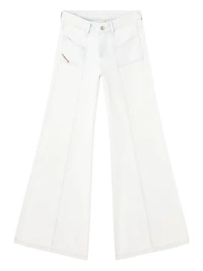 Diesel D-akii 09m08 Flared Jeans