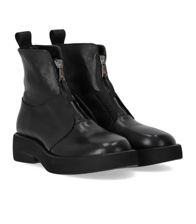 Elena Iachi Black Zipped Ankle Boot In Black