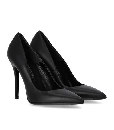 Sergio Levantesi Donna Navy Blue Pump In Black
