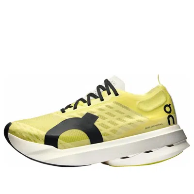 On (wmns)  Running Cloudboom Strike 'limelight Wolf' In Yellow