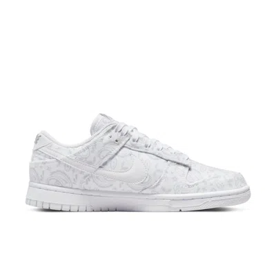 Nike Dunk Low Ess Womens Laceless Casual And Fashion Sneakers In Multi