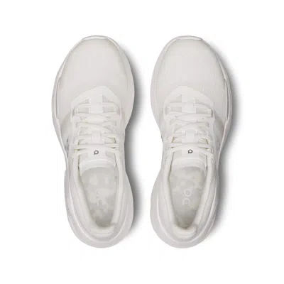 On (wmns)  Running Cloudpulse 'undyed Frost' In White