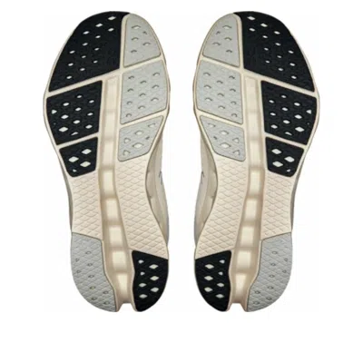 On (wmns)  Running Cloudsurfer 2 'ivory' In Neutral