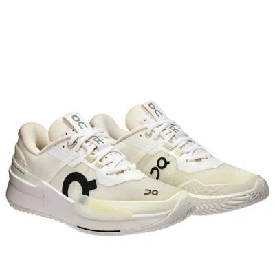 On (wmns)  Running The Roger Pro 2 'all White'