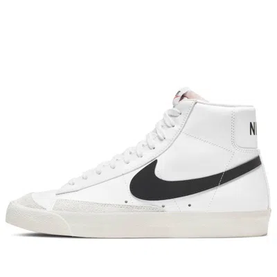 Nike Blazer Mid 77 Vintage Sneakers Bq6806-100 In White
