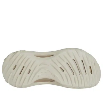 Crocs Echo Wave Slippers In Almond Tint