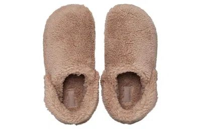 Crocs Classic Cozzzy Slipper In Mushroom