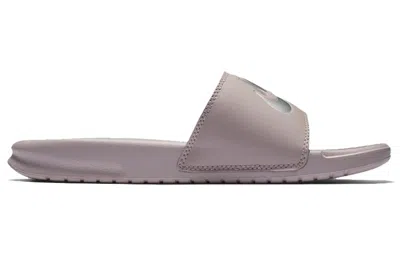 Nike (wmns)  Benassi Jdi Slides 'particle Rose' In Purple