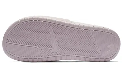 Nike (wmns)  Benassi Jdi Slides 'particle Rose' In Purple