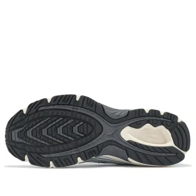 Mizuno Mxr Sneaker In Silver