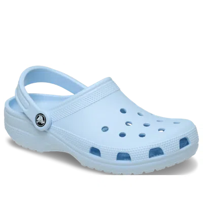 Crocs Classic Clog In Blue Frost