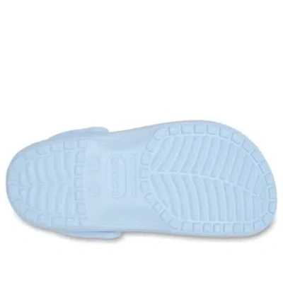 Crocs Classic Clog In Blue Frost